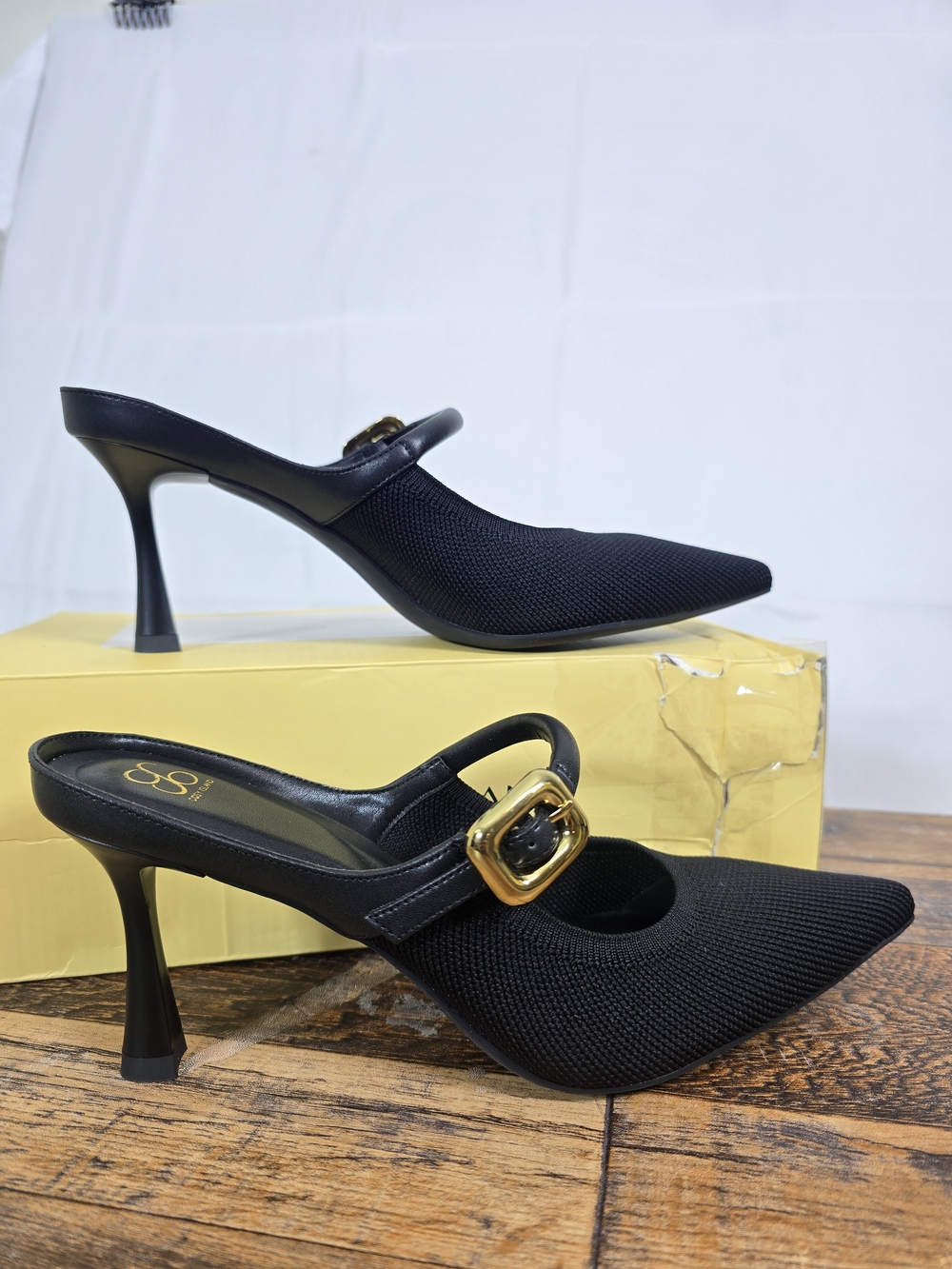 Cosy Island Gracelithe Black Pointed Knit Mules with Gold Buckle Size 7 - Picture 6 of 16